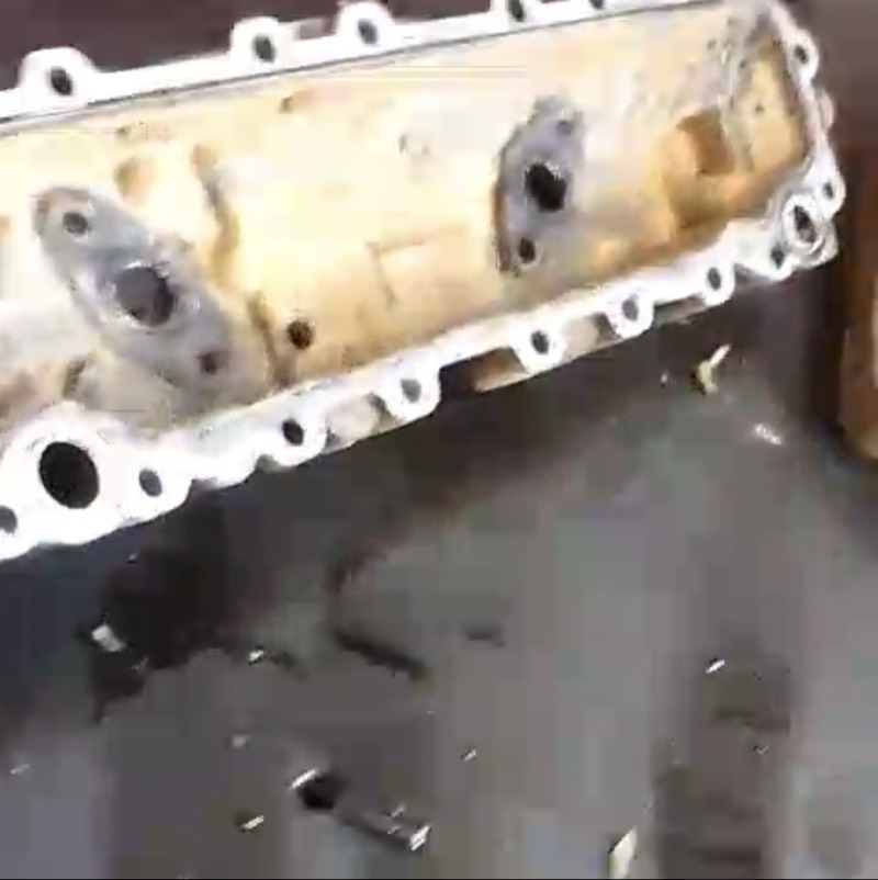 غطاء مبرد الزيت