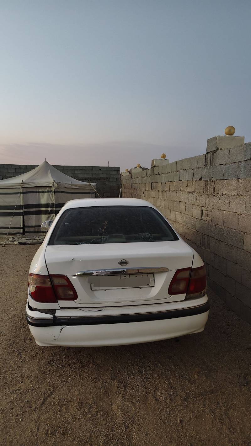 2002 ابيض