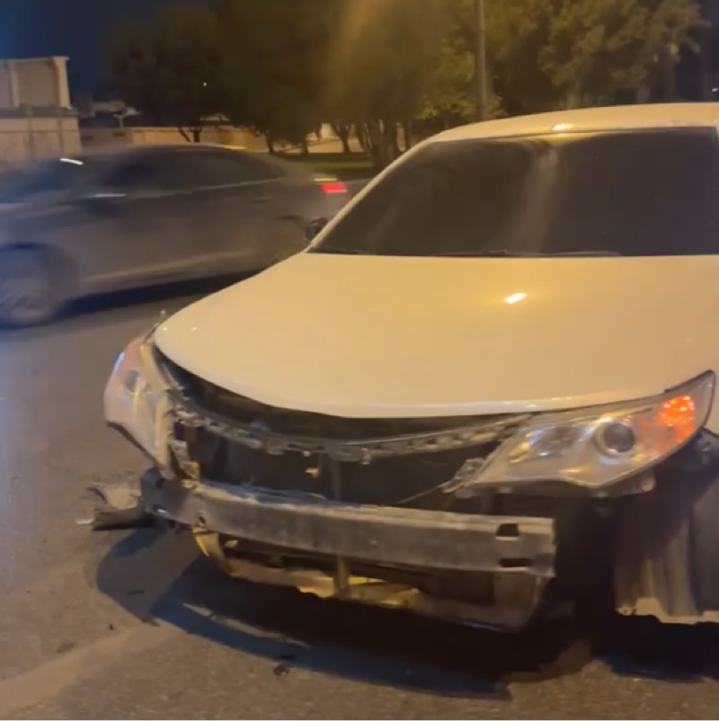 كامري 2014 GL ابيض