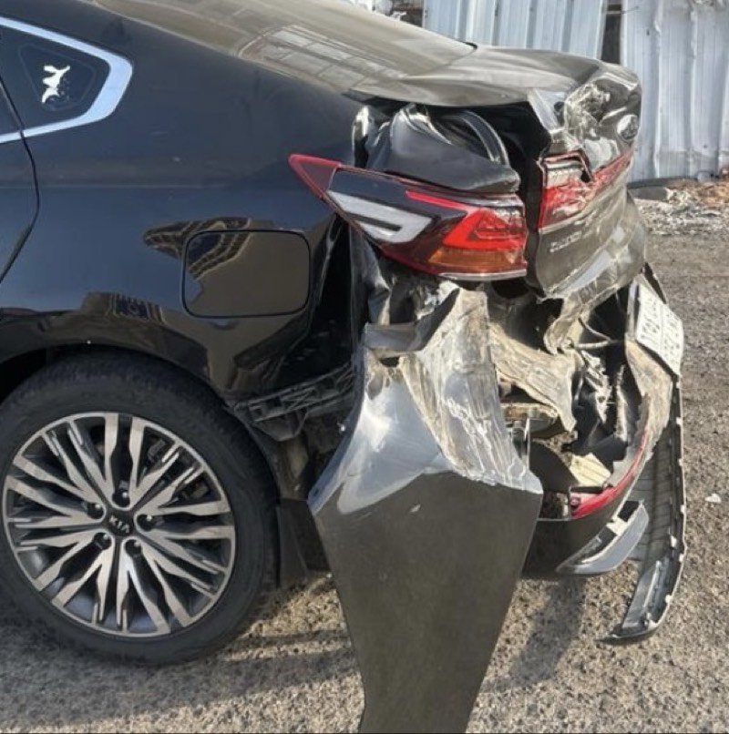 باب شنطه رفرف خلفي يسار شمعه