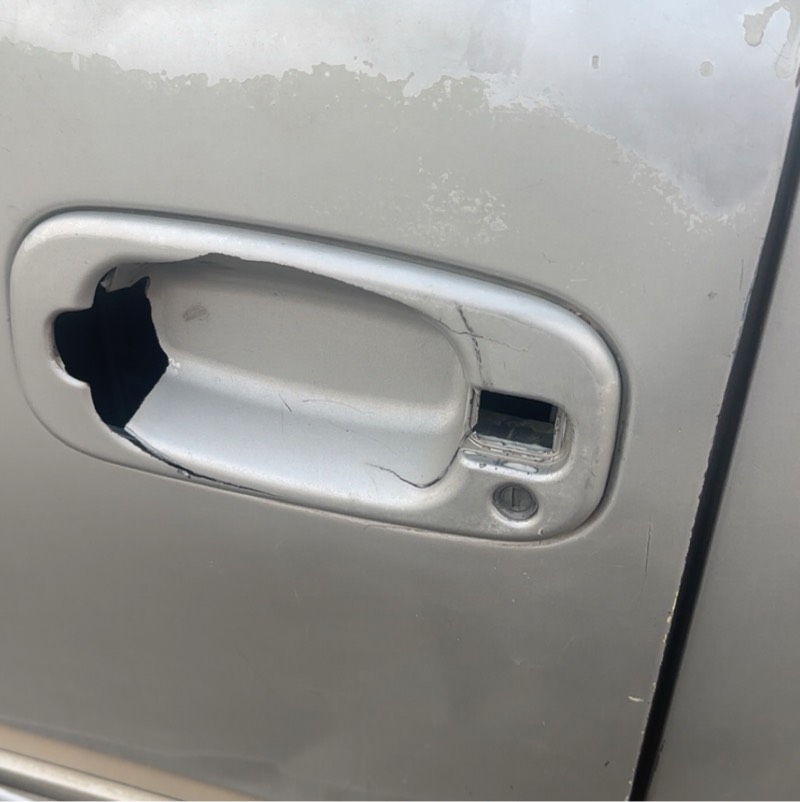 يد باب السواق الامامي يسار