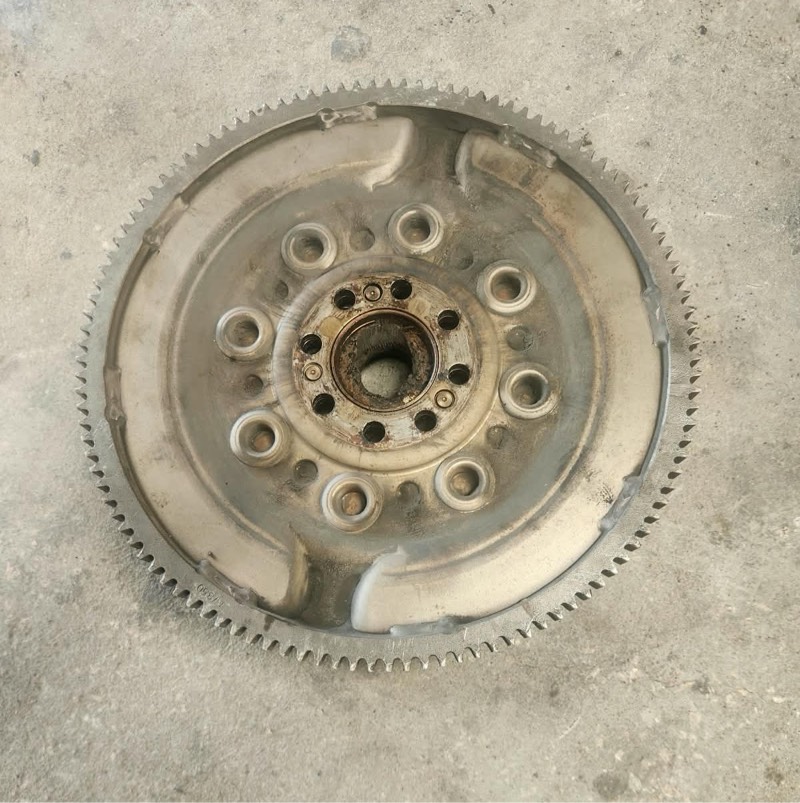 جيب ليبرتي 2004 قير عادي 2.4L