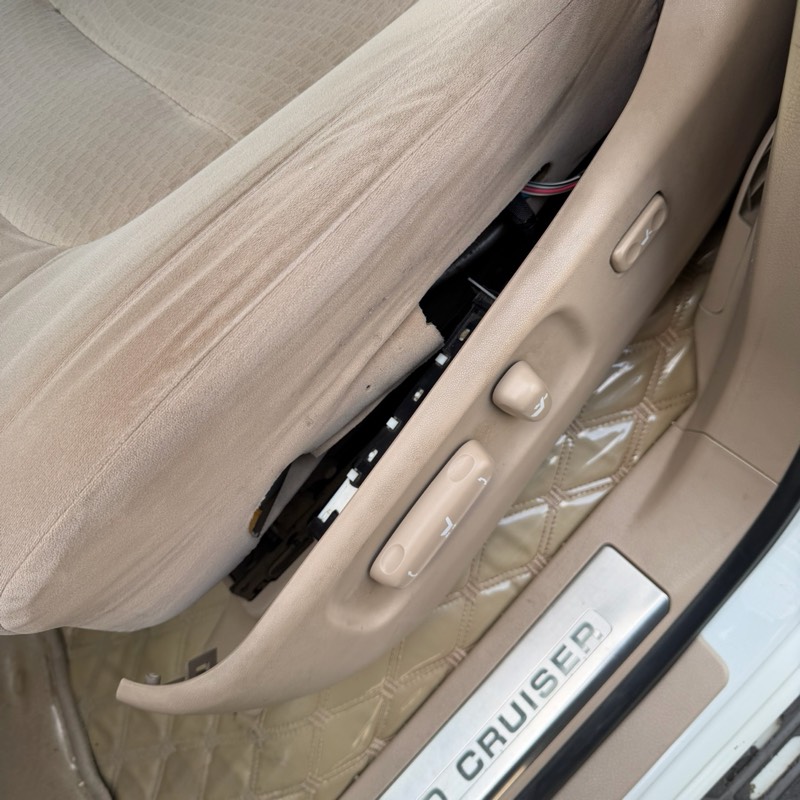 بطانة مقعد السائق