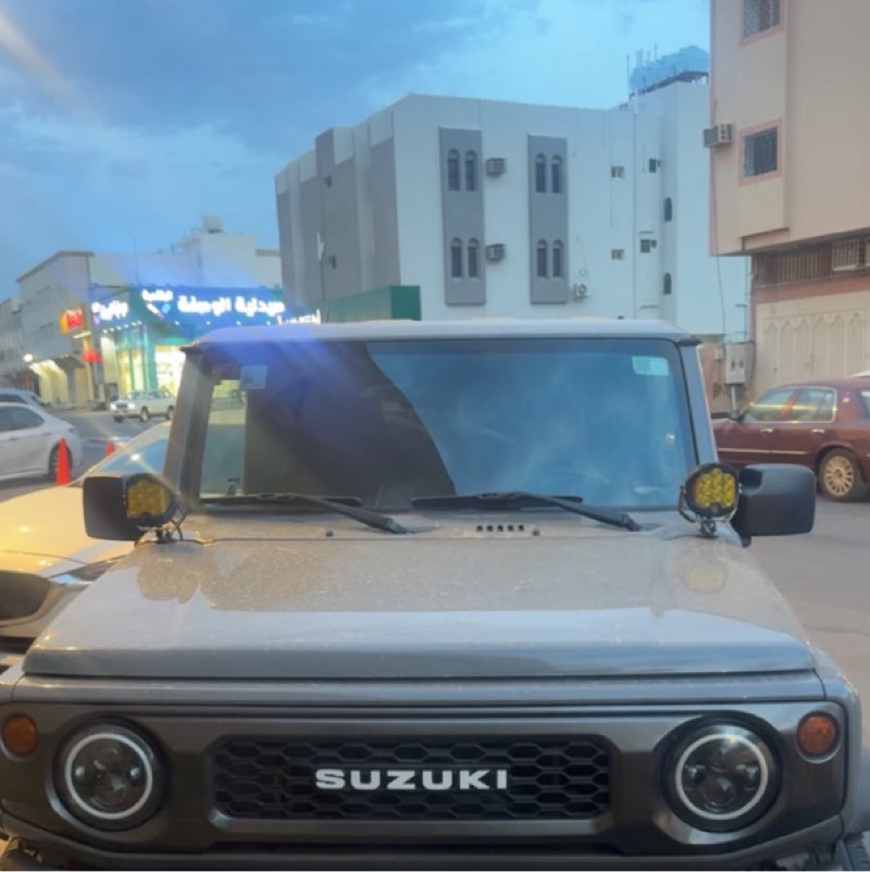 زجاج امامي سزوكي جمني ٢٠٢١