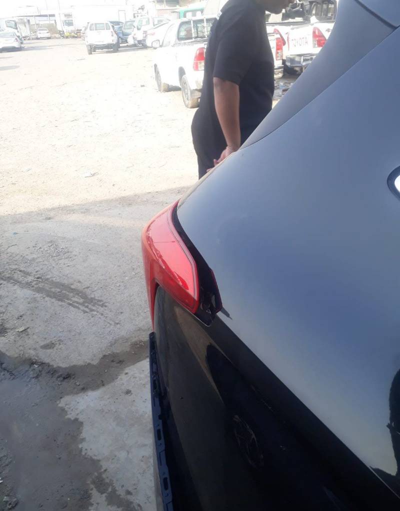 اسطبات خلفيه ايمن وايسر