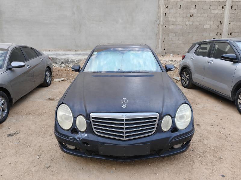 E550 2008 أزرق غامق