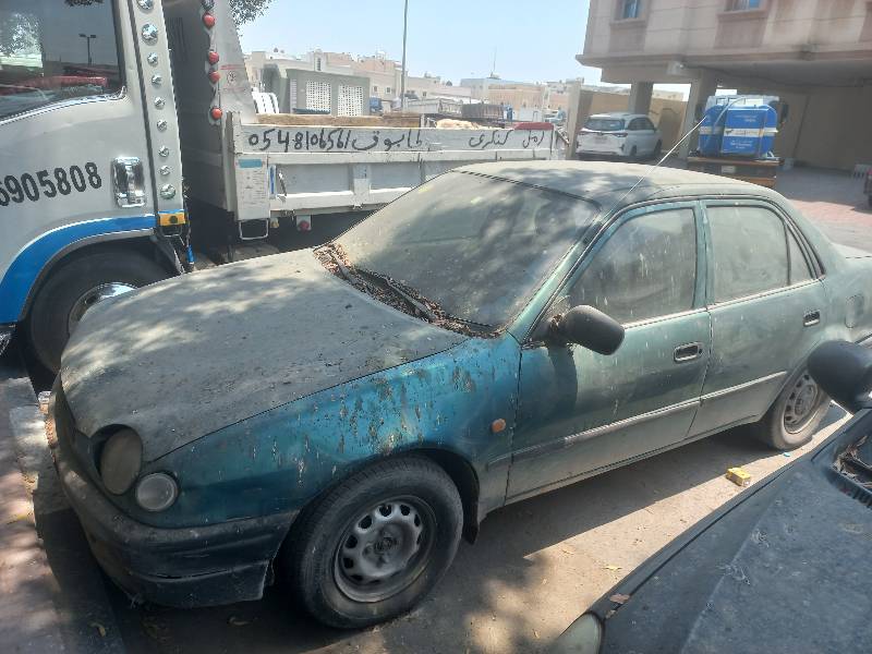 كورلا ١٩٩٩ اخضر