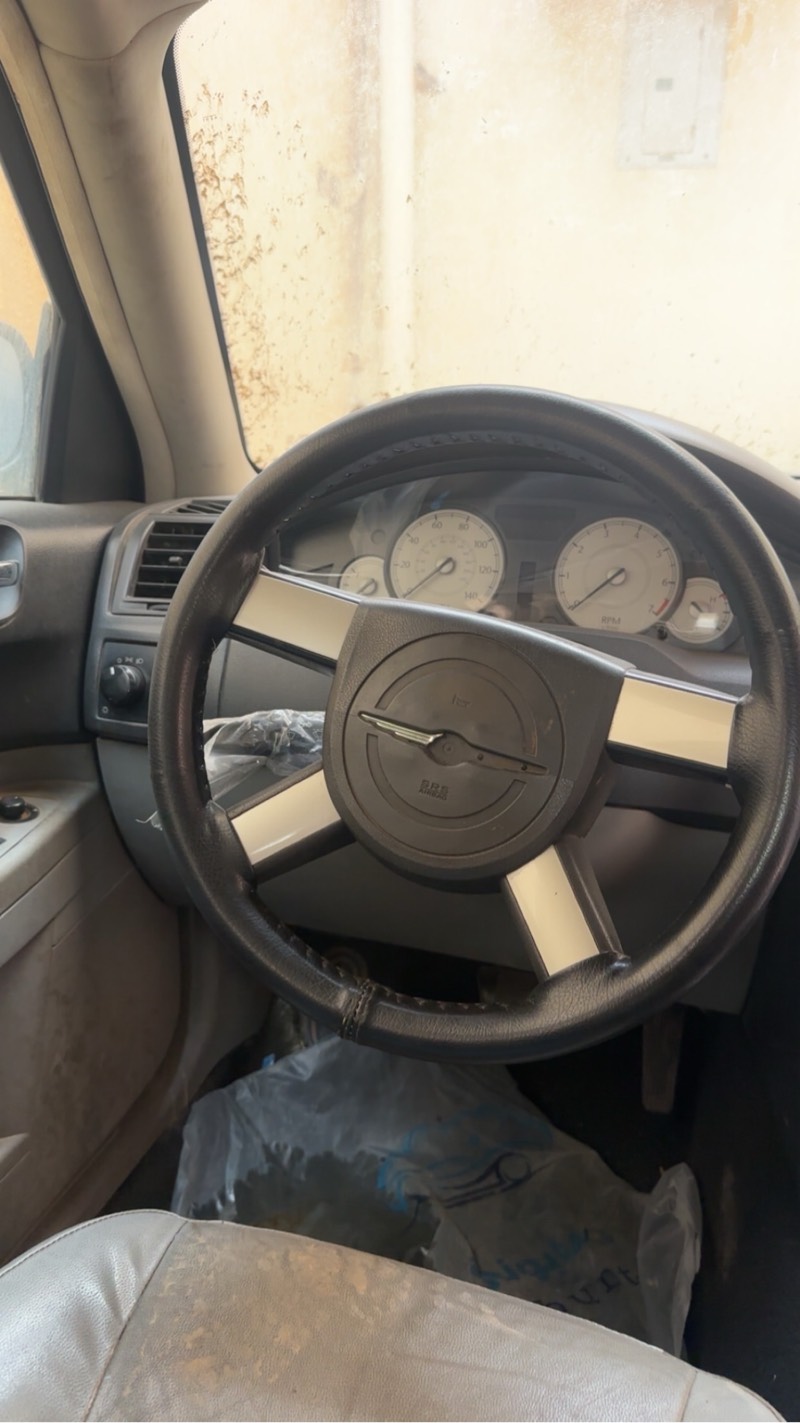 كرايسلر ٢٠٠٧ اخضر
