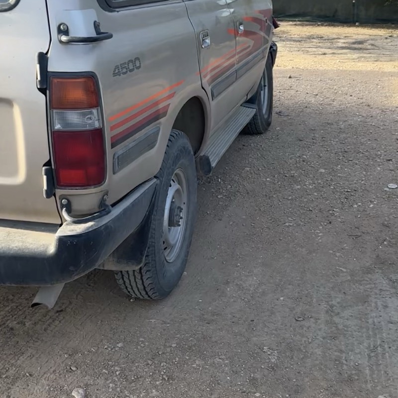 دفرنس كامل مع رفرف ايمن