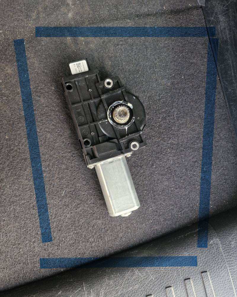 دينمو فتحة سقف شانجان cs95