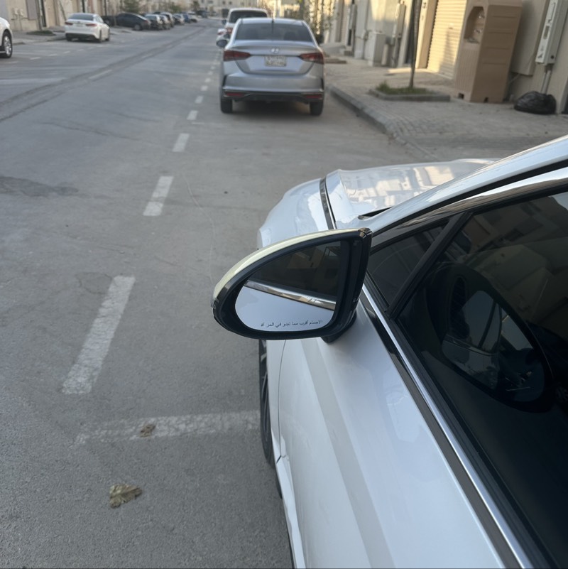 مرايا جانبية