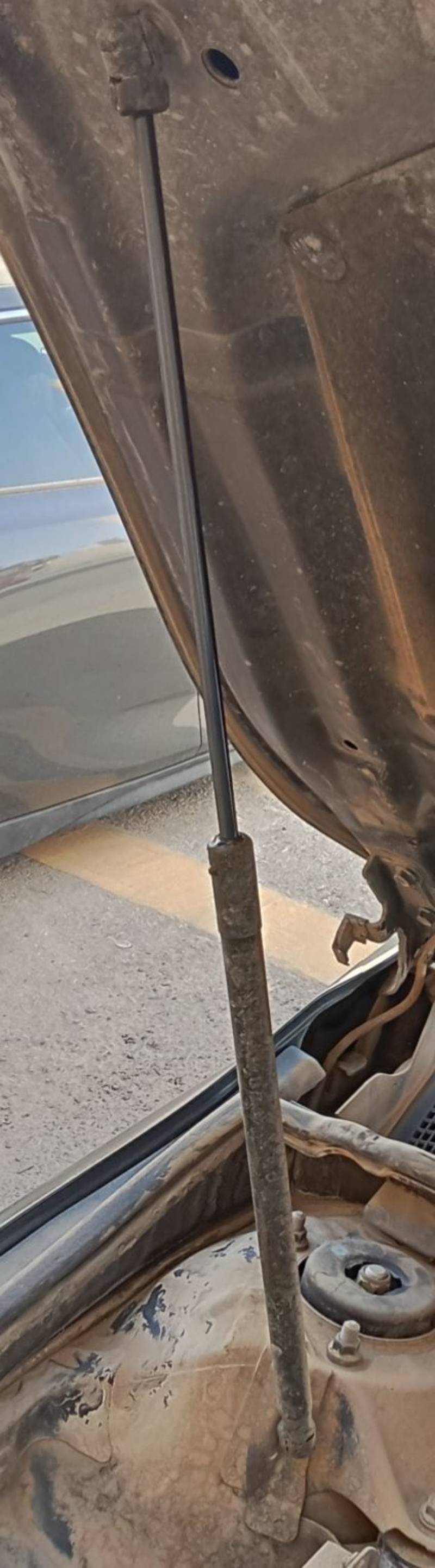 مساعدات كبوت ايمن و ايسر