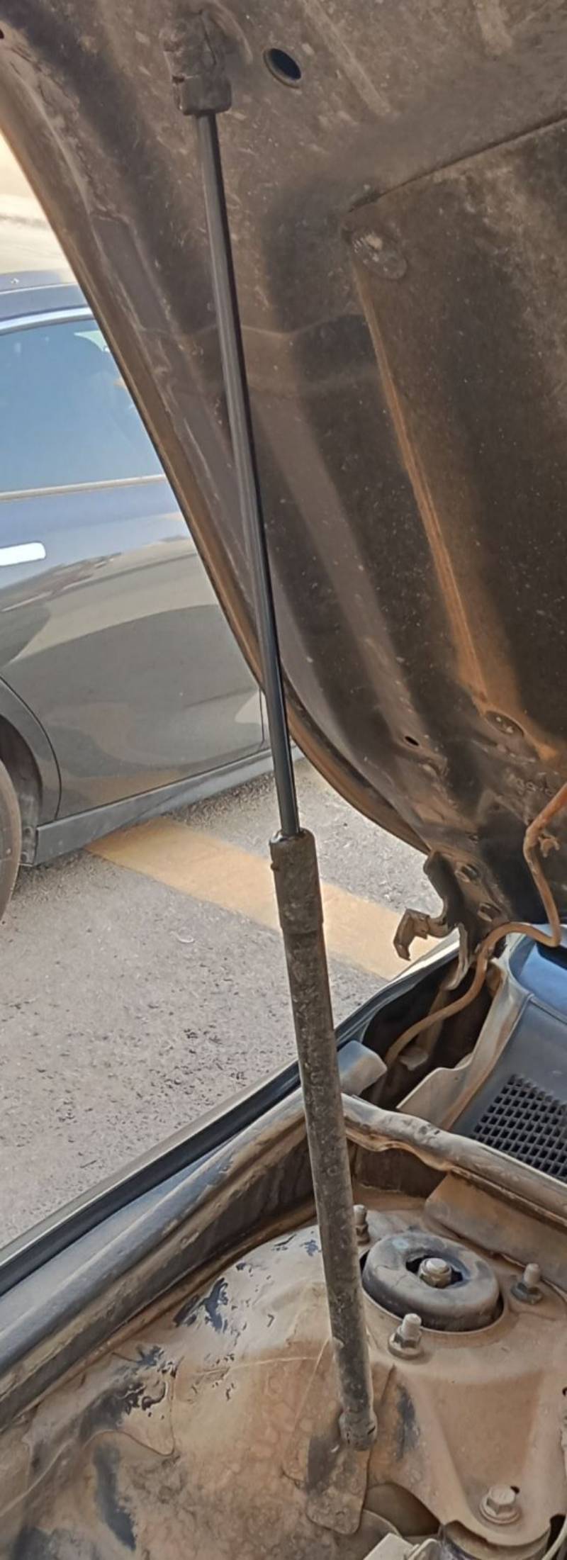 مساعدات كبوت ايمن وايسر