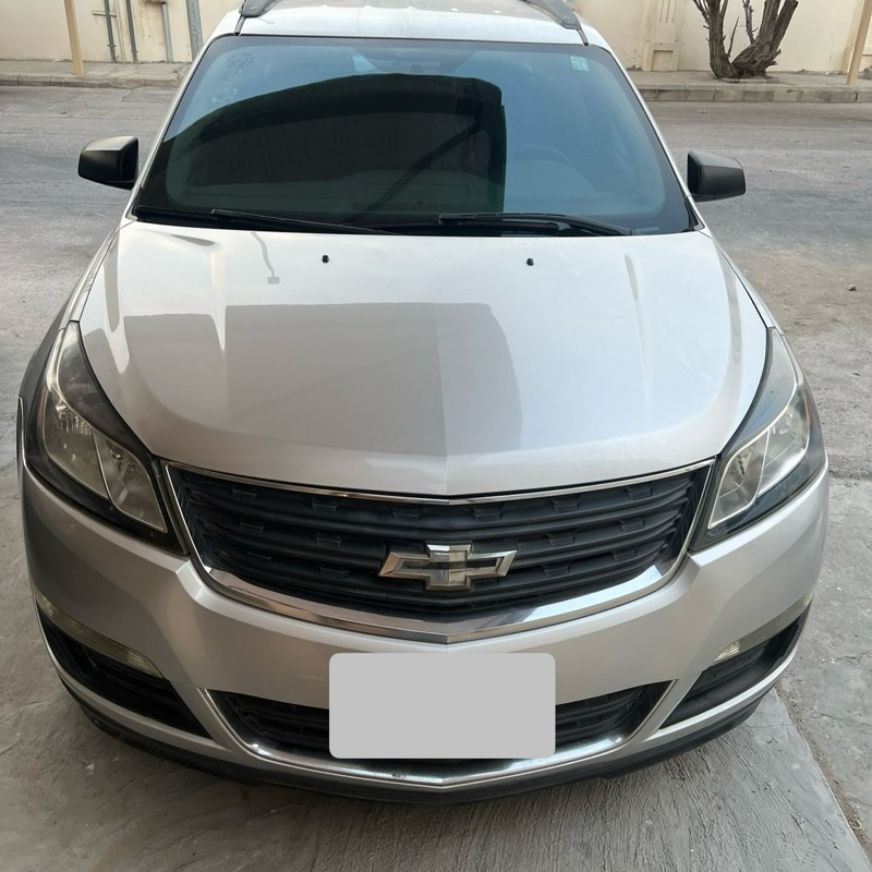 Chevrolet traverse silver