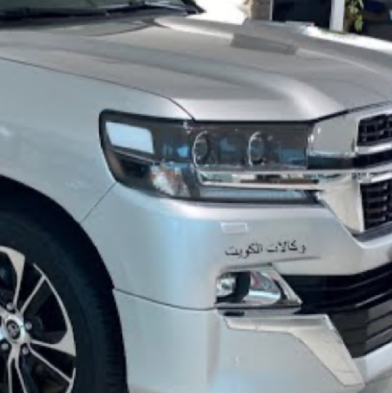 شمعه امامي جهه اليمين