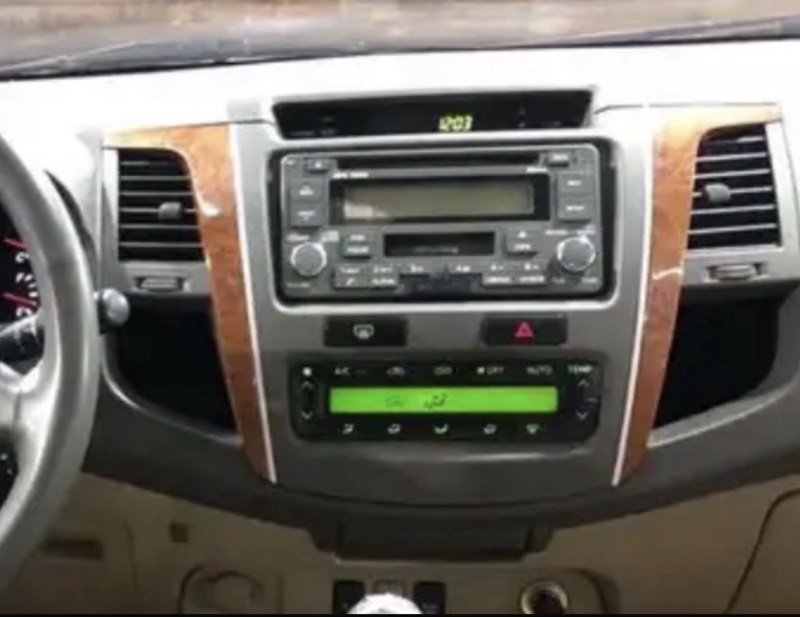 ديكور مسجل ومكيف لمس