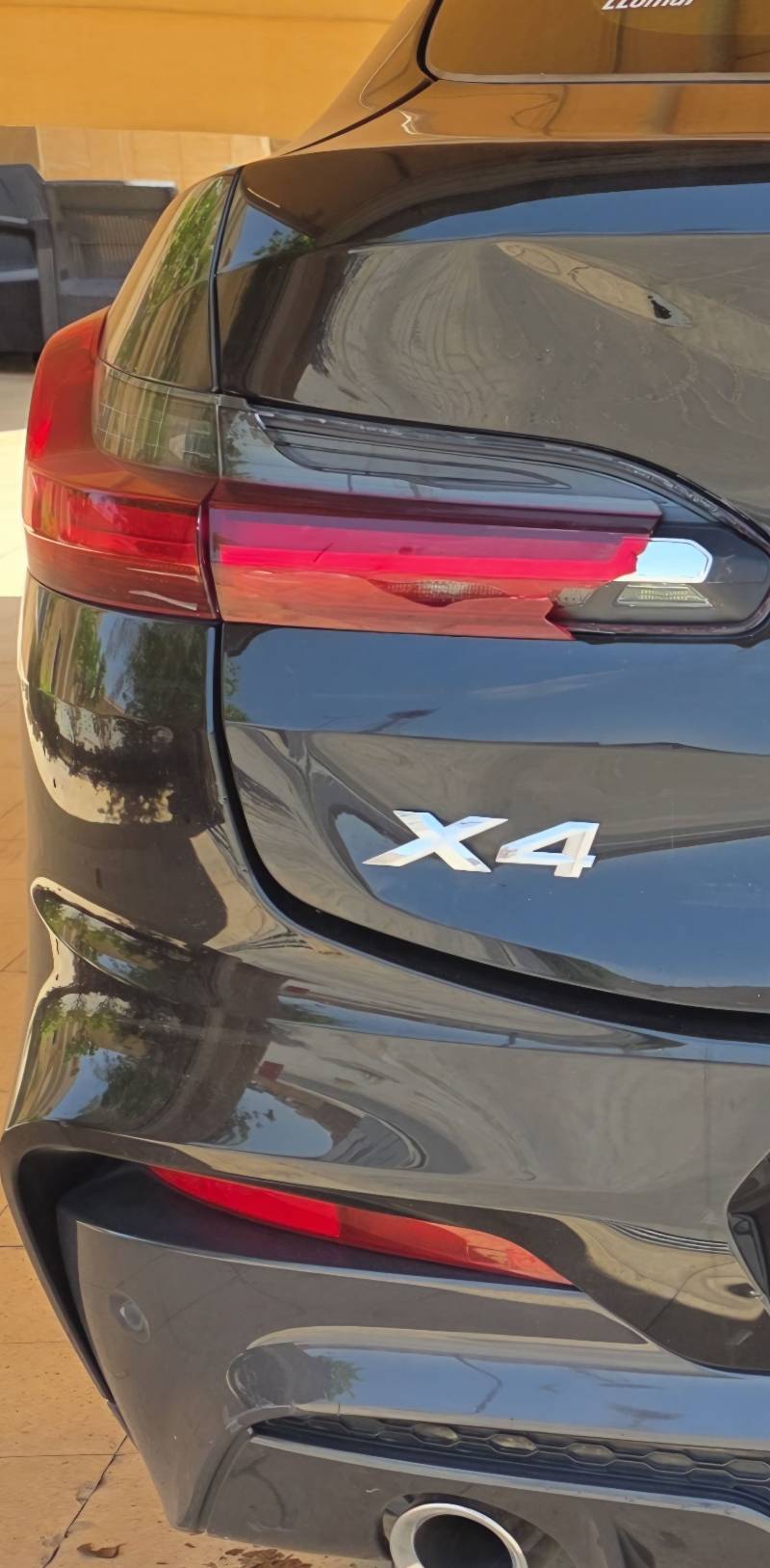 اسطب خلفي باب الشنطة Bmw x4 21