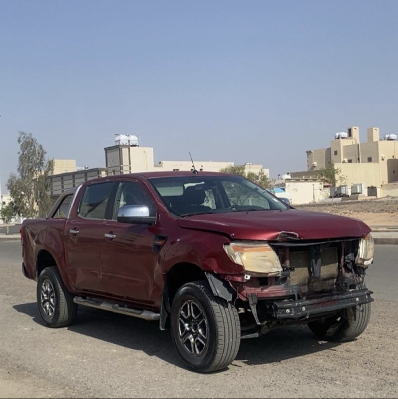 عظمة صدام قاعدة شمعه يمين يسار